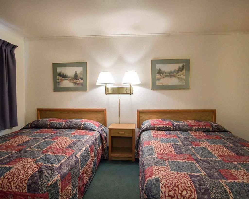 Deer Lodge Motel Sundance Quarto foto